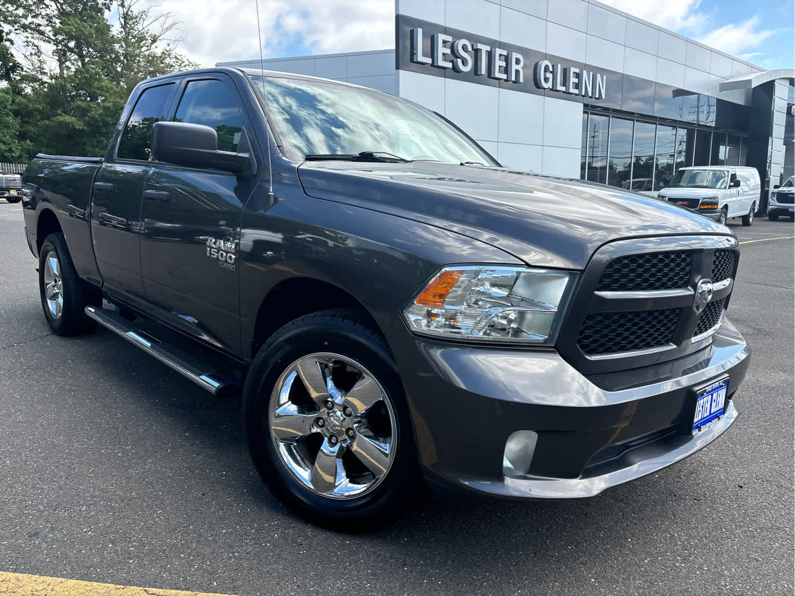 2019 RAM 1500 Classic Express Quad Cab 4x4 6'4" Box