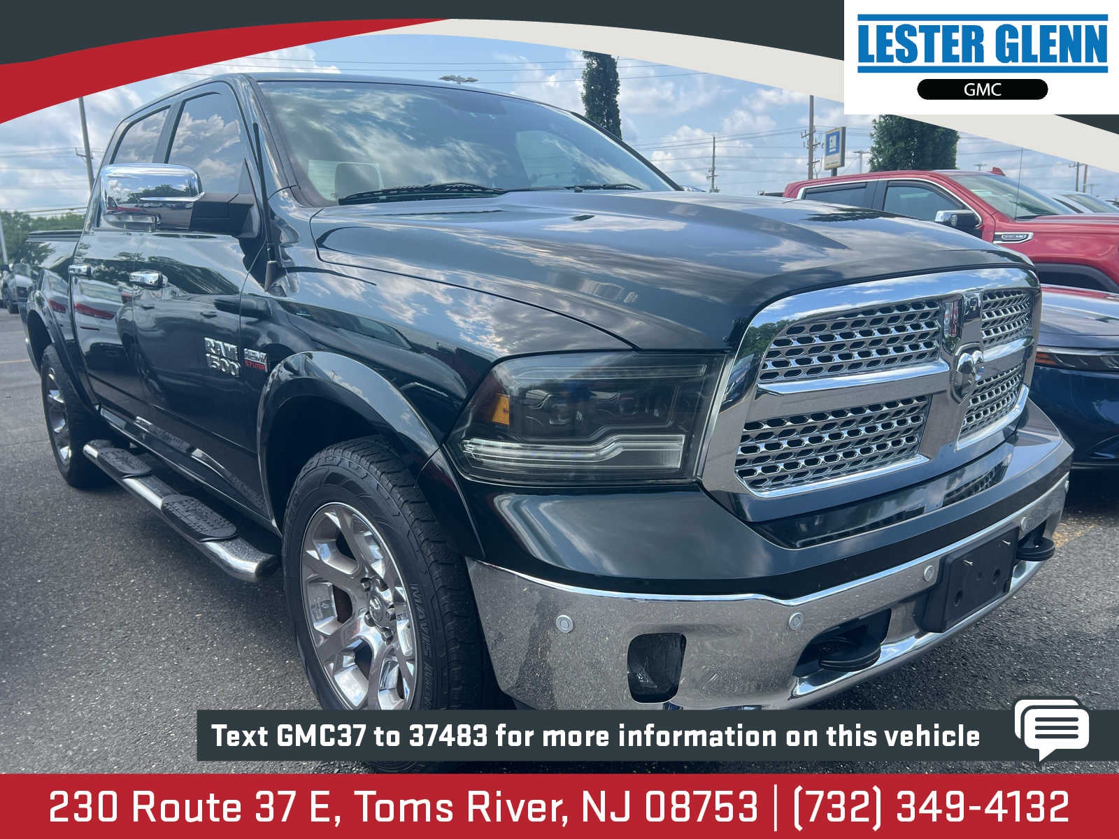 2017 RAM 1500 Laramie Crew Cab 4x4 5'7" Box