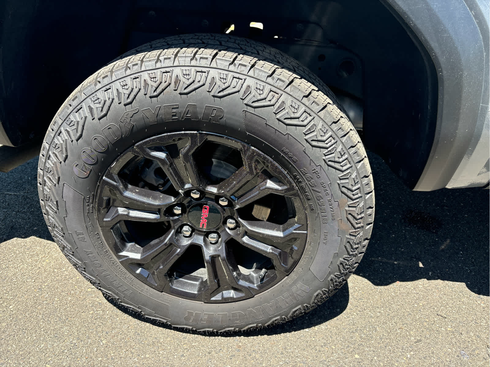 2025 GMC Canyon Elevation