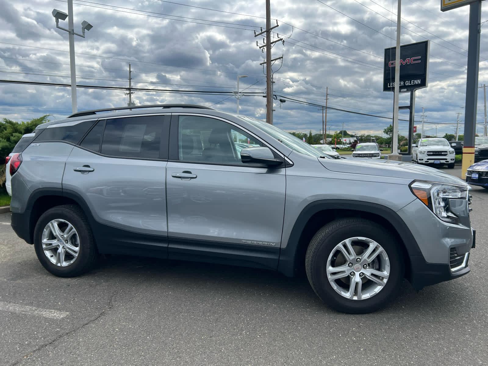 2023 GMC Terrain SLE