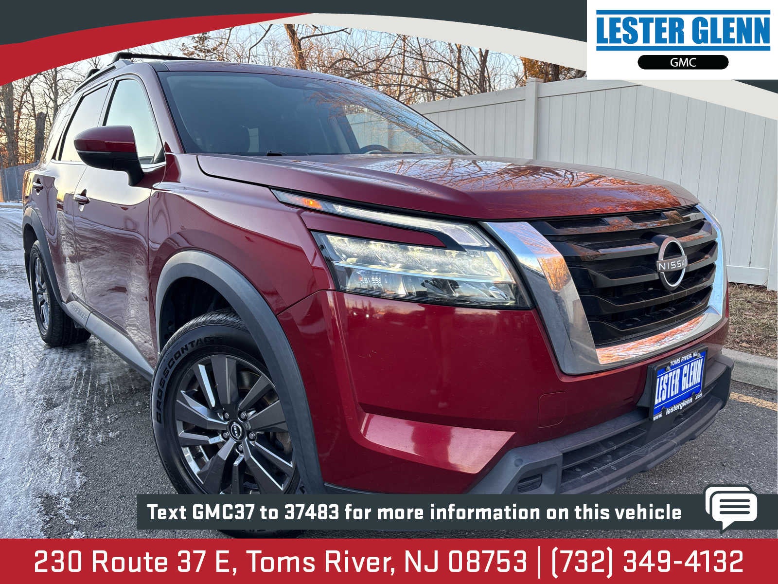 2022 Nissan Pathfinder SV