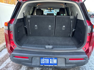 2022 Nissan Pathfinder SV