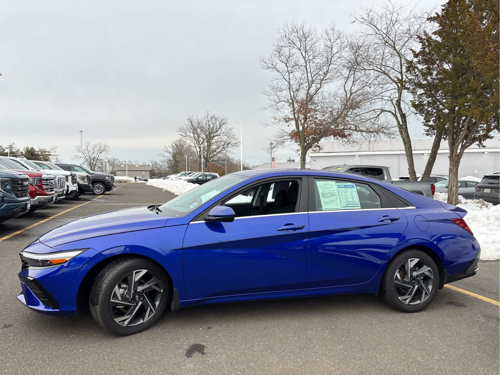 2024 Hyundai ELANTRA SEL