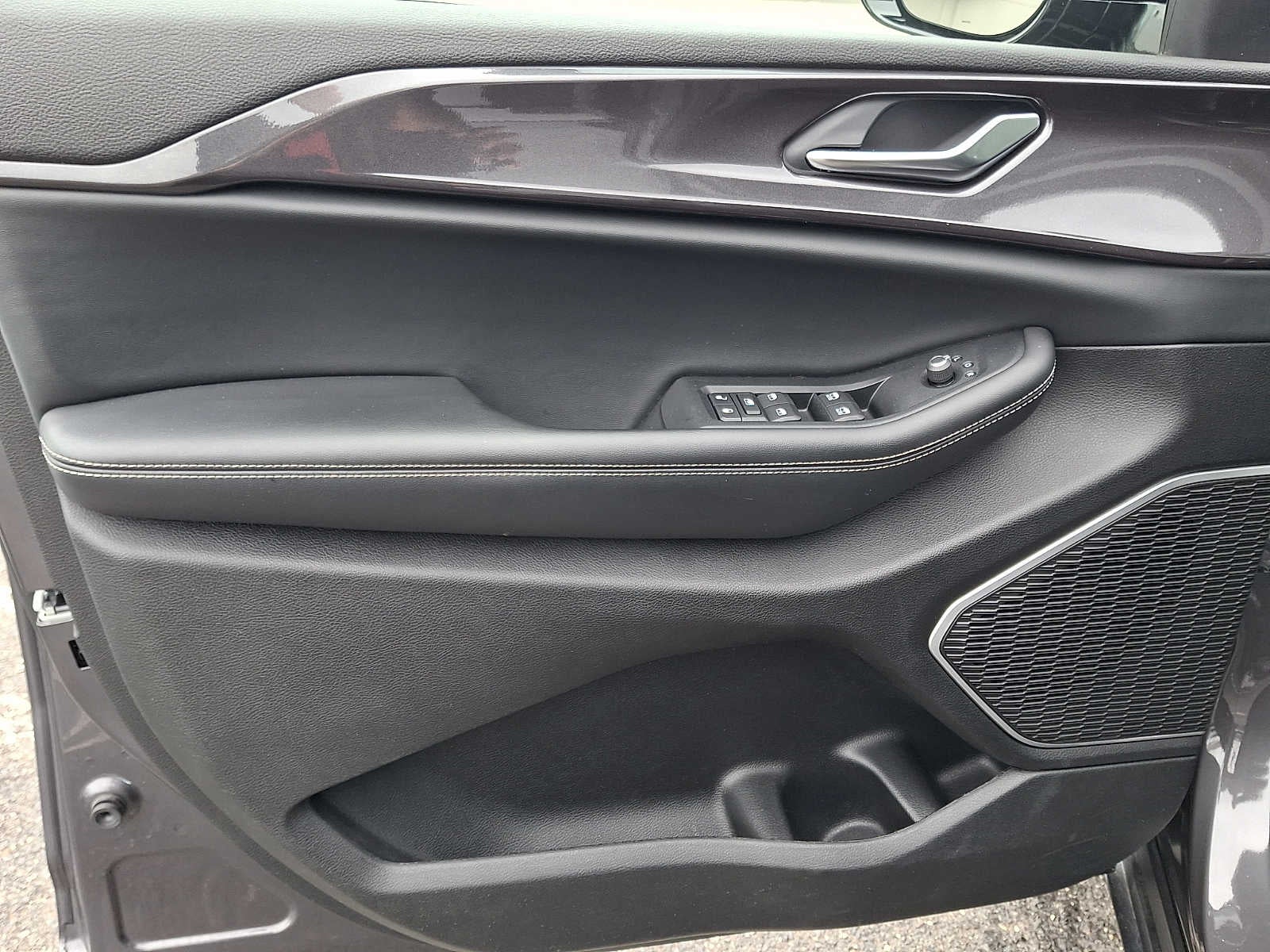 2022 Jeep Grand Cherokee Altitude