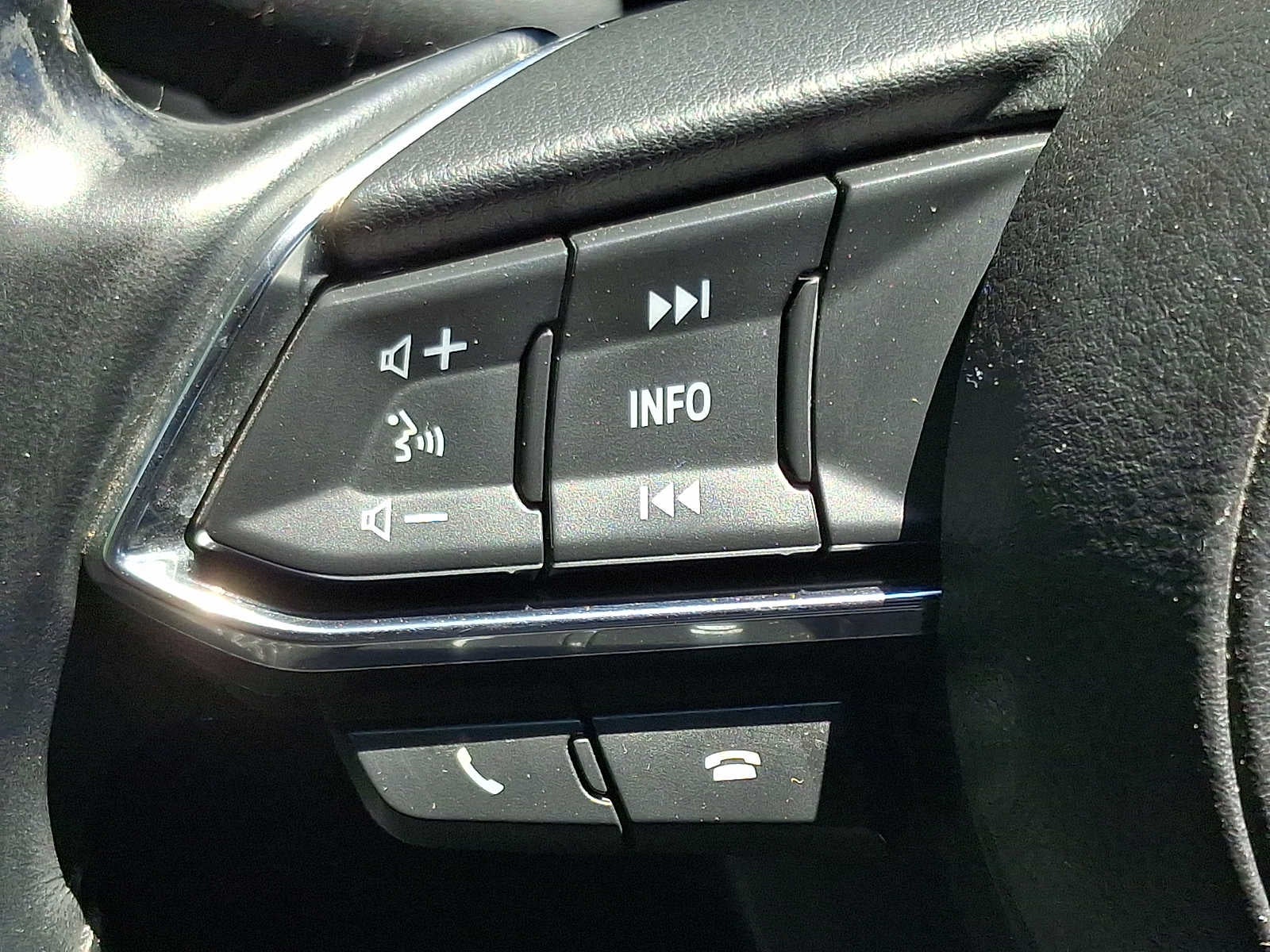 2018 Mazda Mazda3 5-Door Grand Touring
