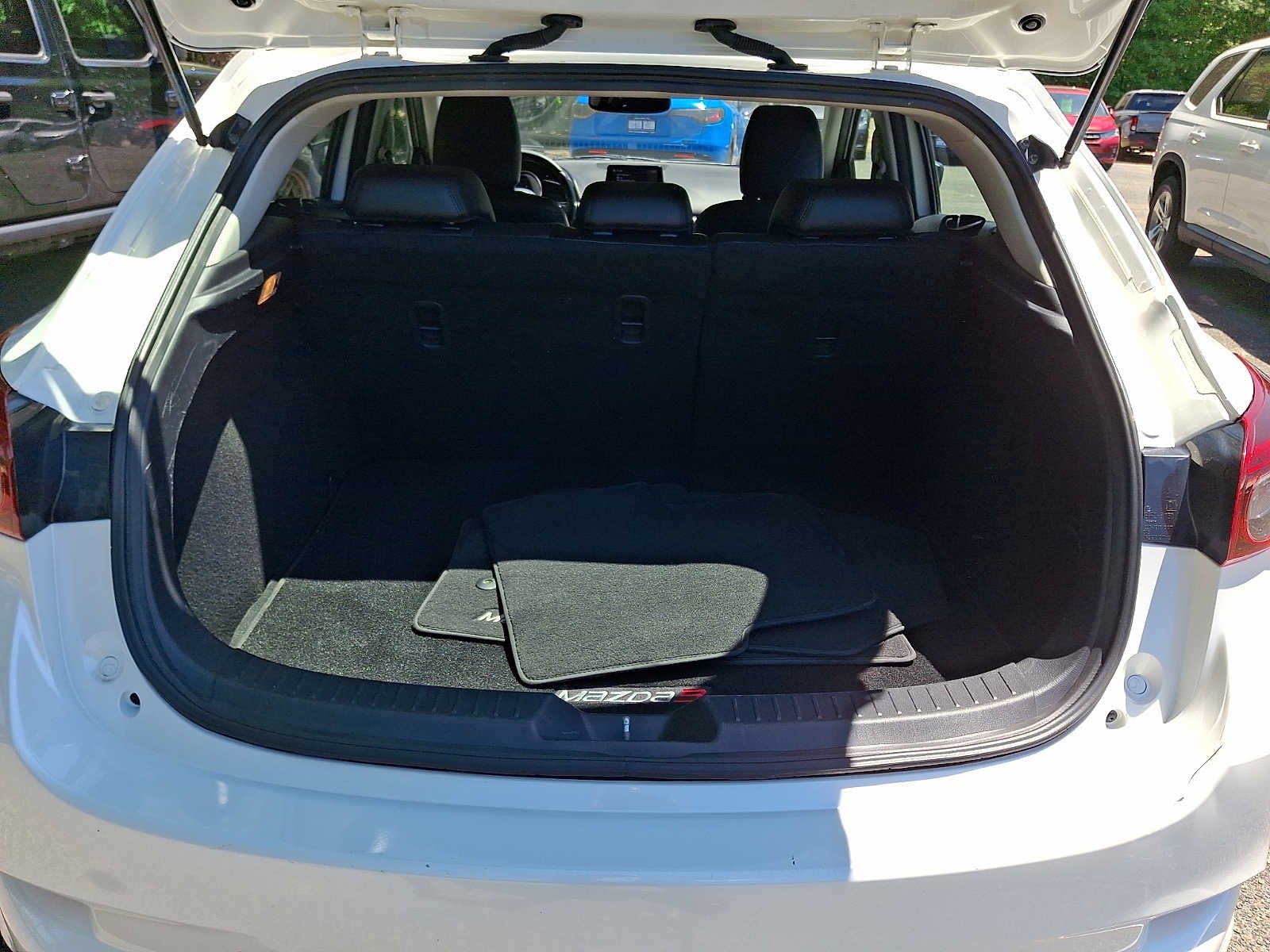 2018 Mazda Mazda3 5-Door Grand Touring