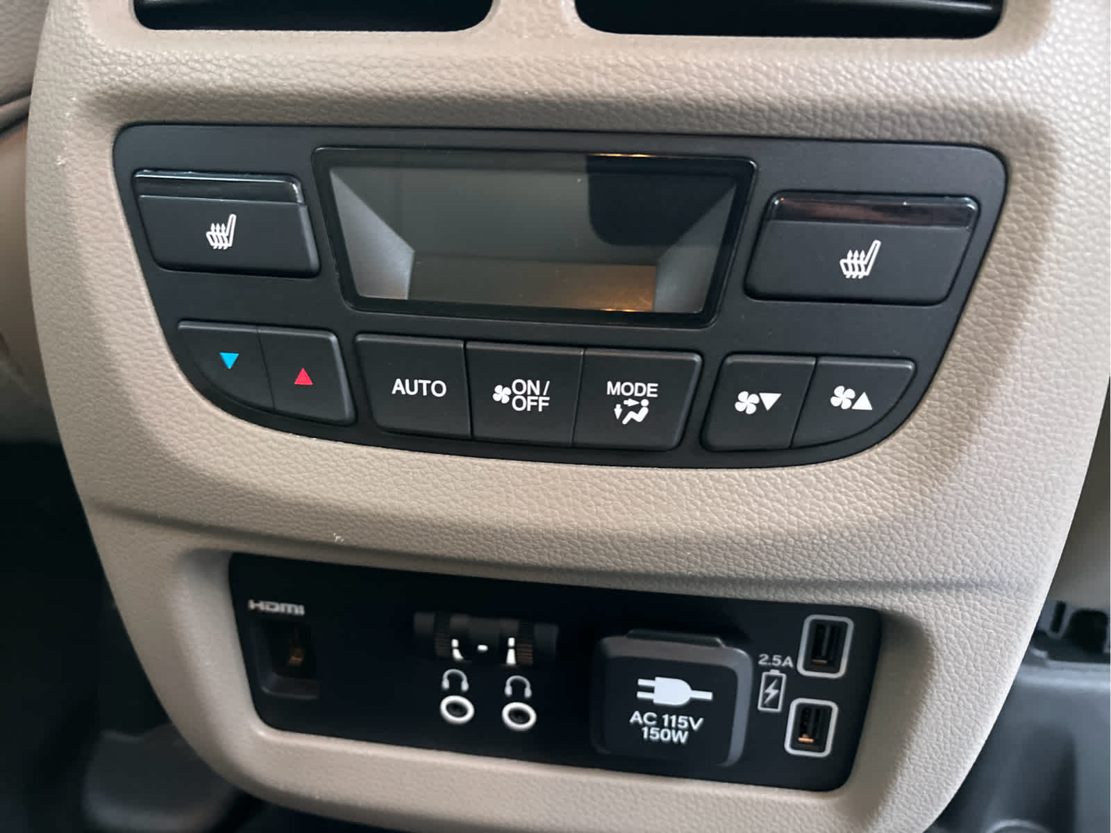 2022 Honda Pilot Touring 8-Passenger