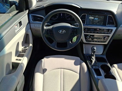 2016 Hyundai SONATA 2.4L SE