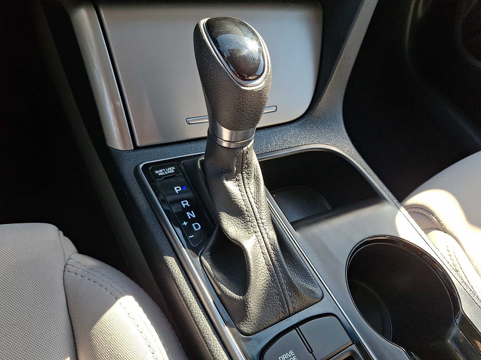 2016 Hyundai SONATA 2.4L SE