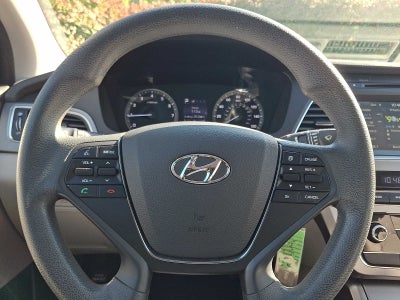 2016 Hyundai SONATA 2.4L SE