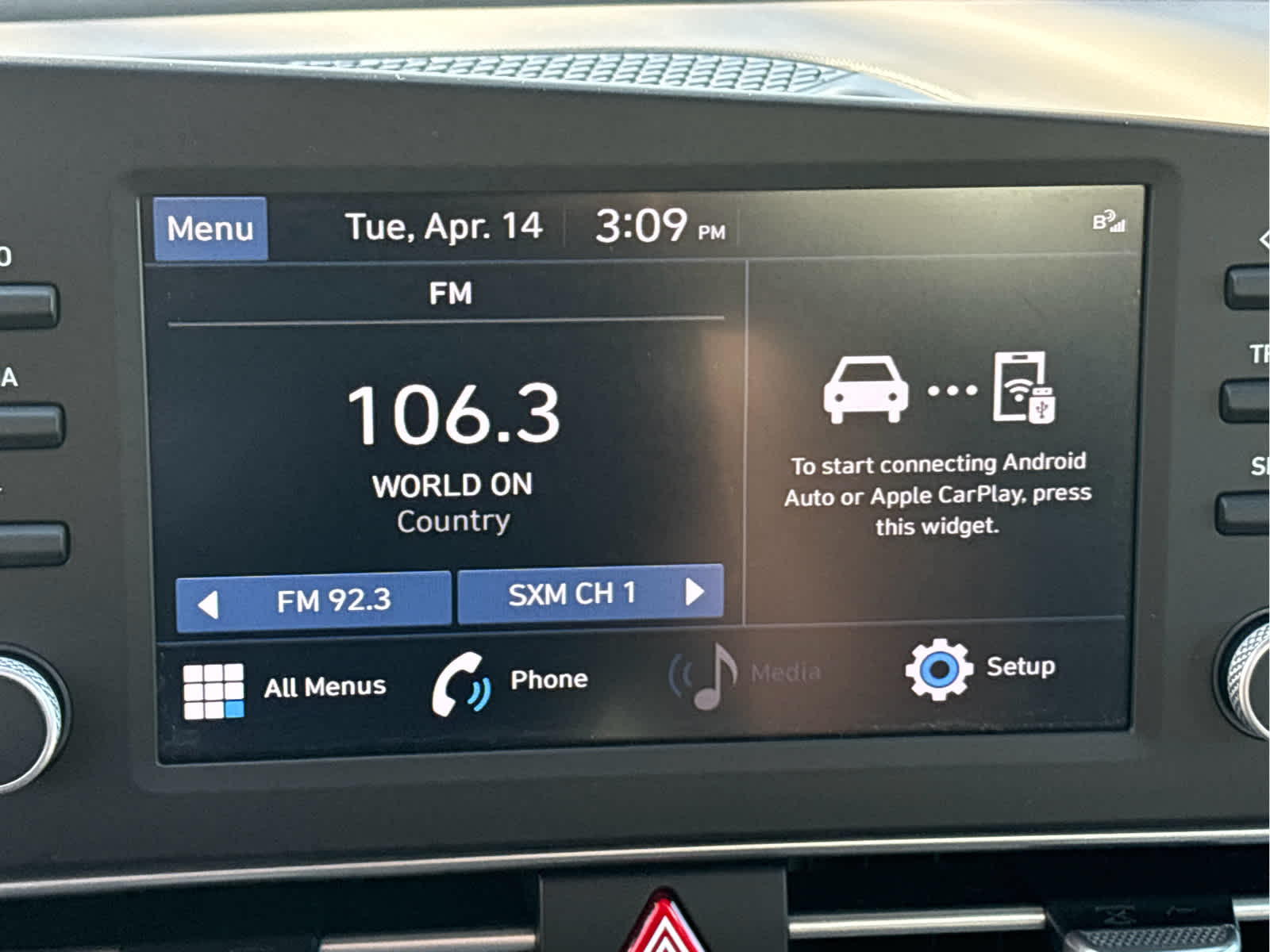 2023 Hyundai ELANTRA SEL