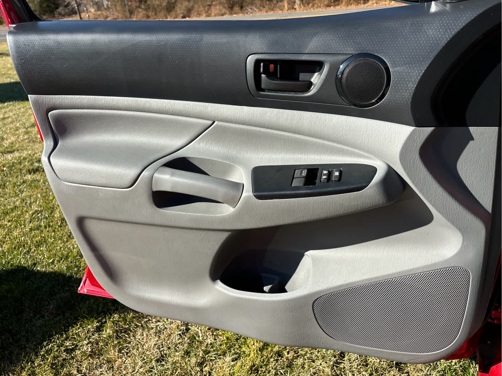 2014 Toyota Tacoma 2WD Access Cab I4 AT (Natl)