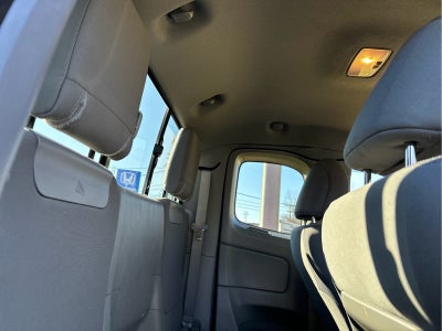 2014 Toyota Tacoma 2WD Access Cab I4 AT (Natl)