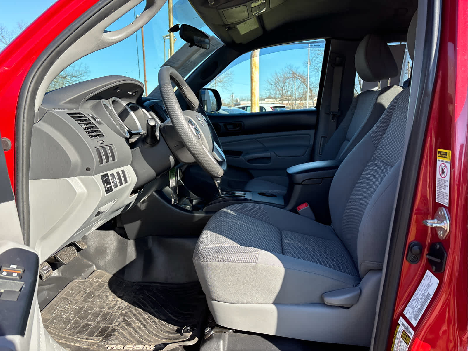 2014 Toyota Tacoma 2WD Access Cab I4 AT (Natl)