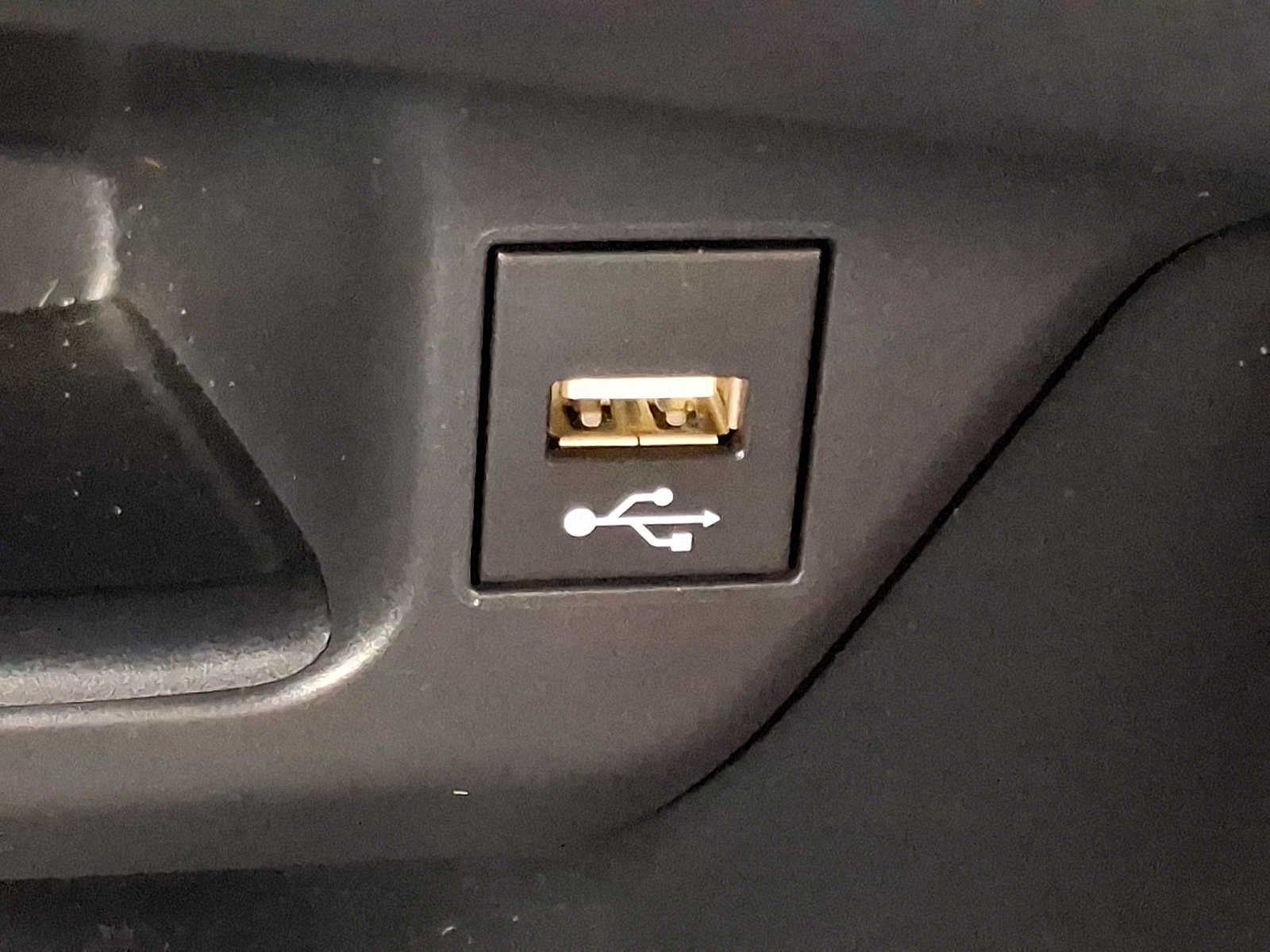 2020 Toyota C-HR LE