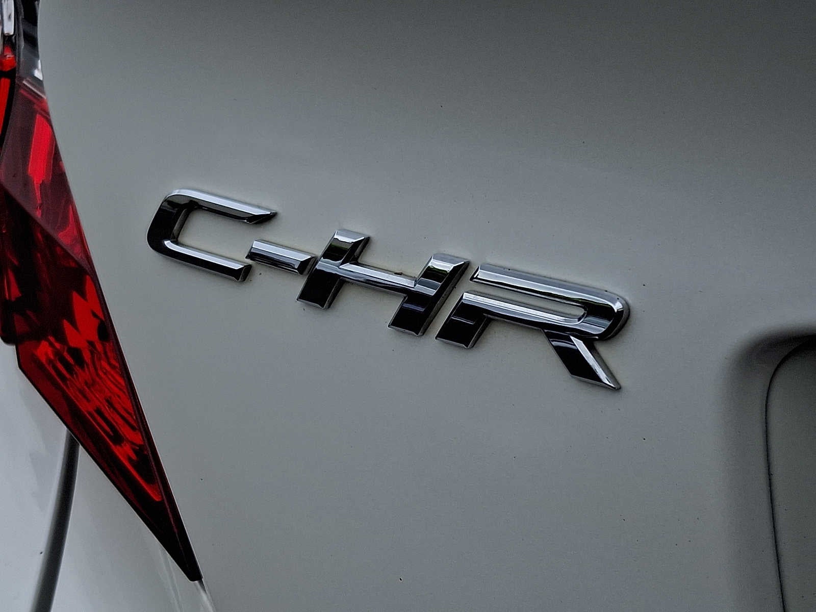2020 Toyota C-HR LE