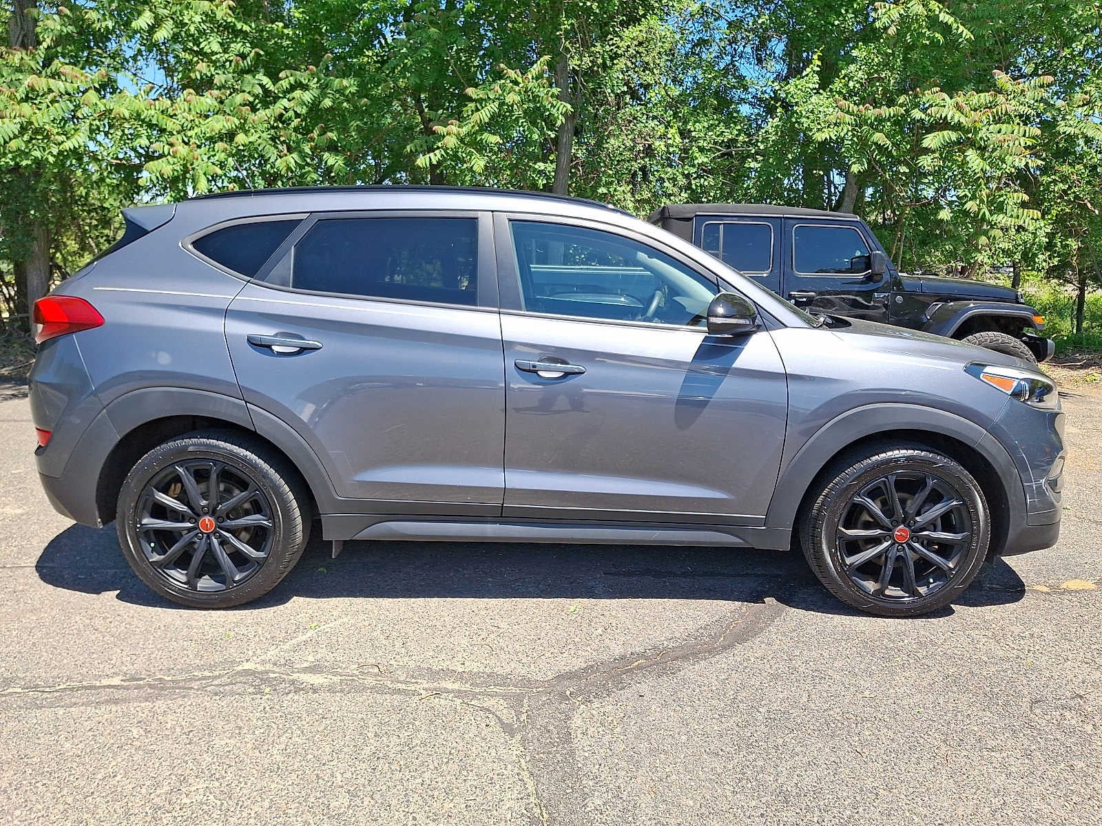 2017 Hyundai TUCSON Night