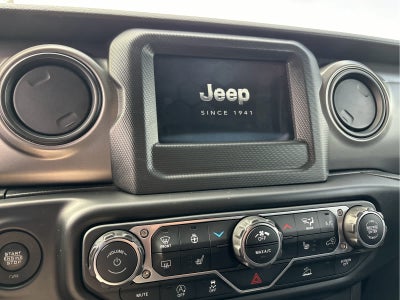 2023 Jeep Wrangler 4-Door Willys 4x4