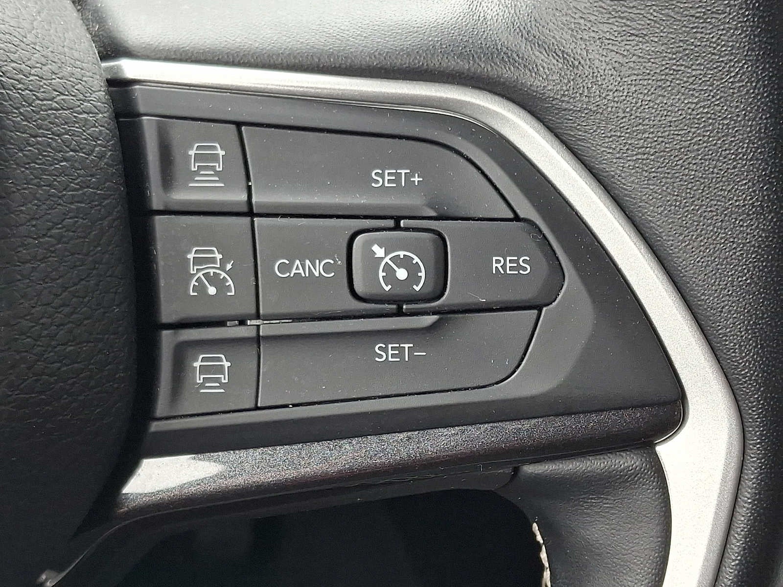 2022 Jeep Grand Cherokee Altitude 4x4