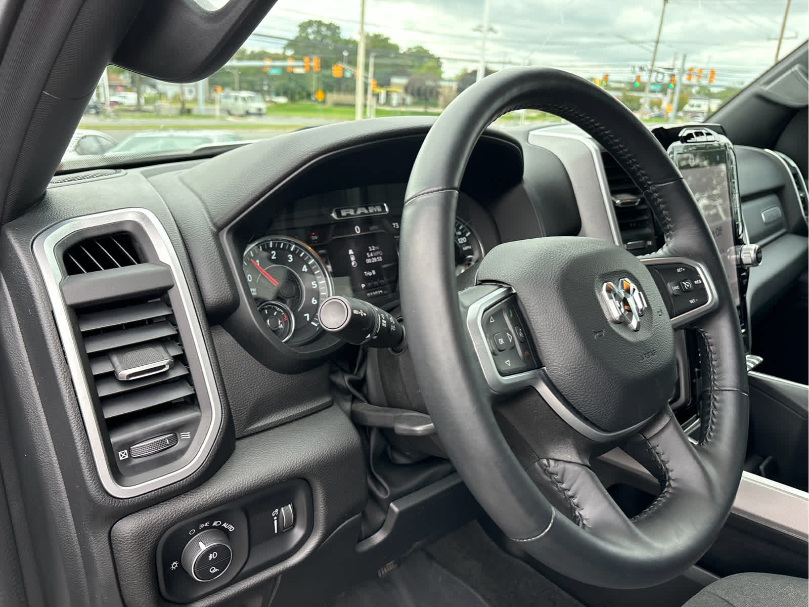 2023 RAM 1500 Big Horn Crew Cab 4x4 5'7" Box