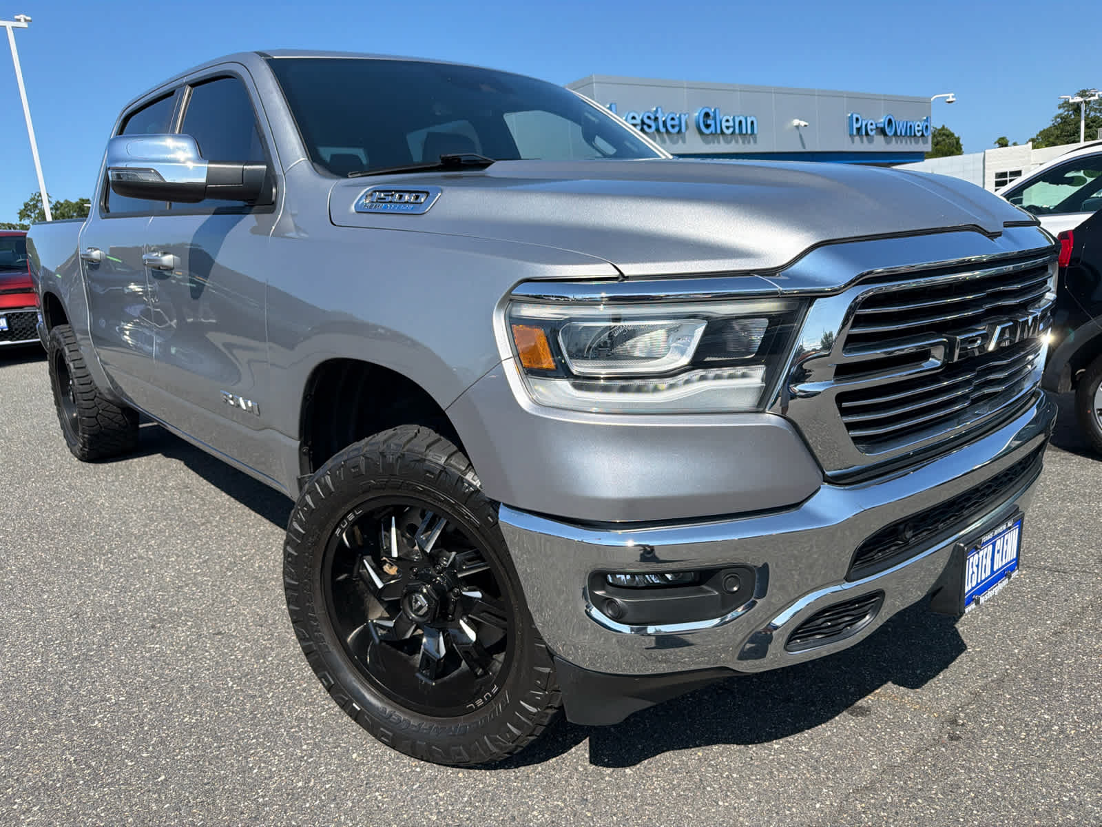2023 RAM 1500 Laramie Crew Cab 4x4 5'7" Box