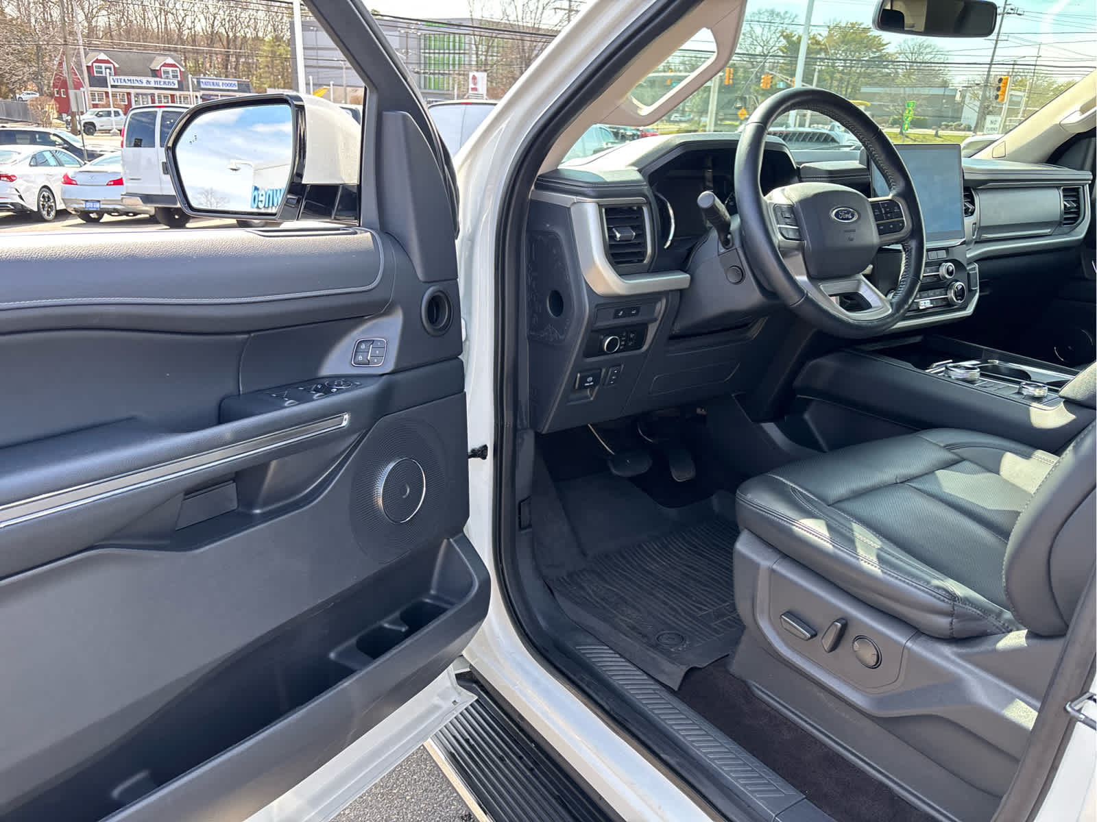 2023 Ford Expedition XLT