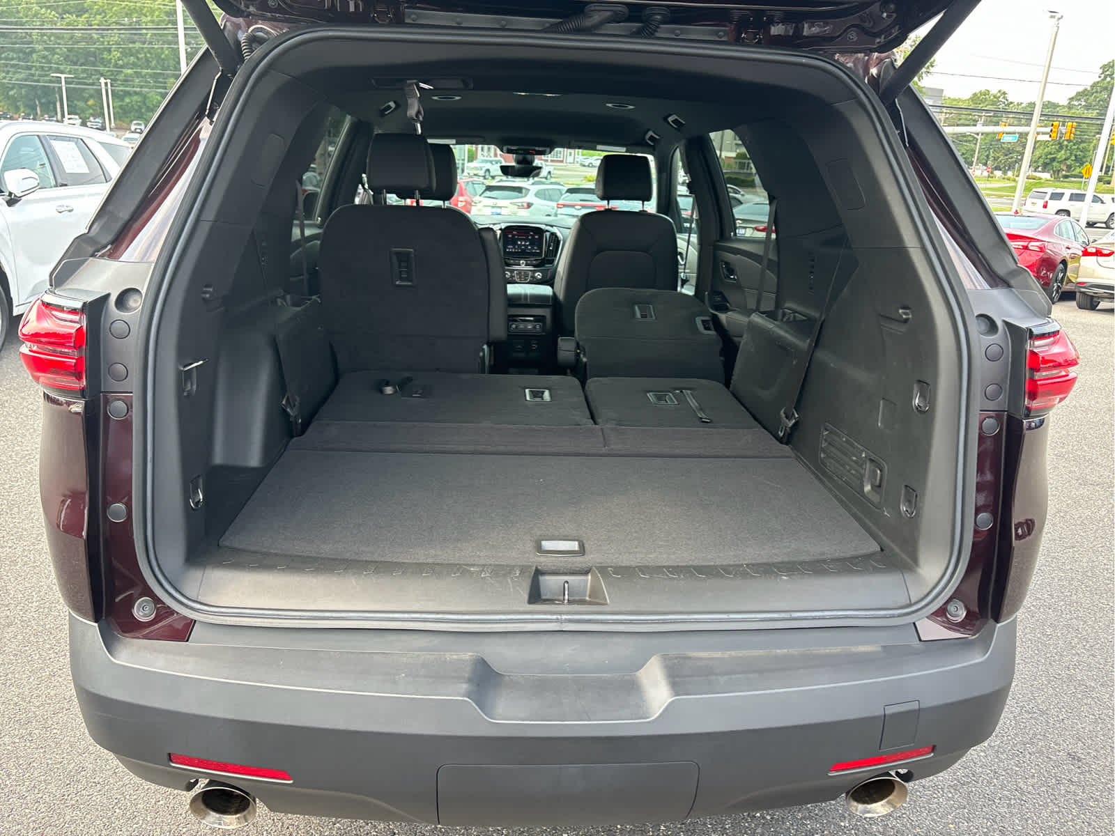 2023 Chevrolet Traverse LT Leather