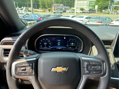 2023 Chevrolet Suburban LT