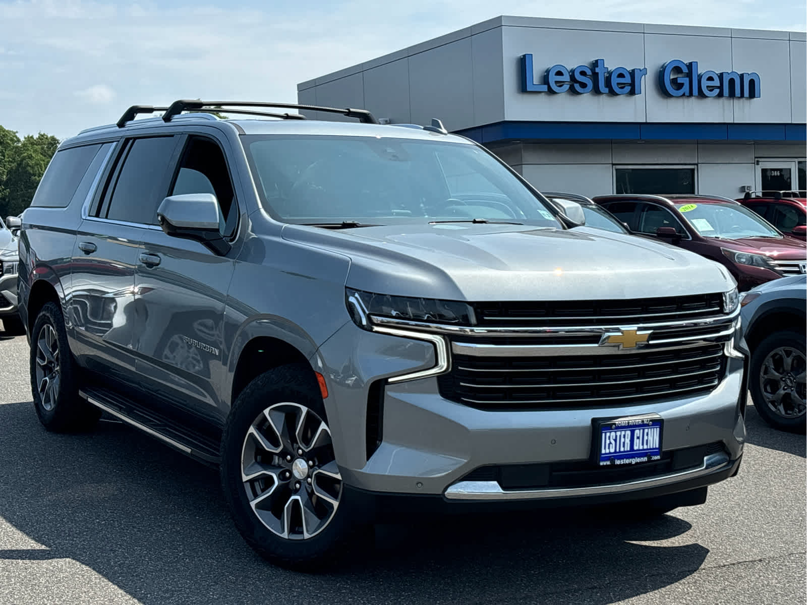 2023 Chevrolet Suburban LT