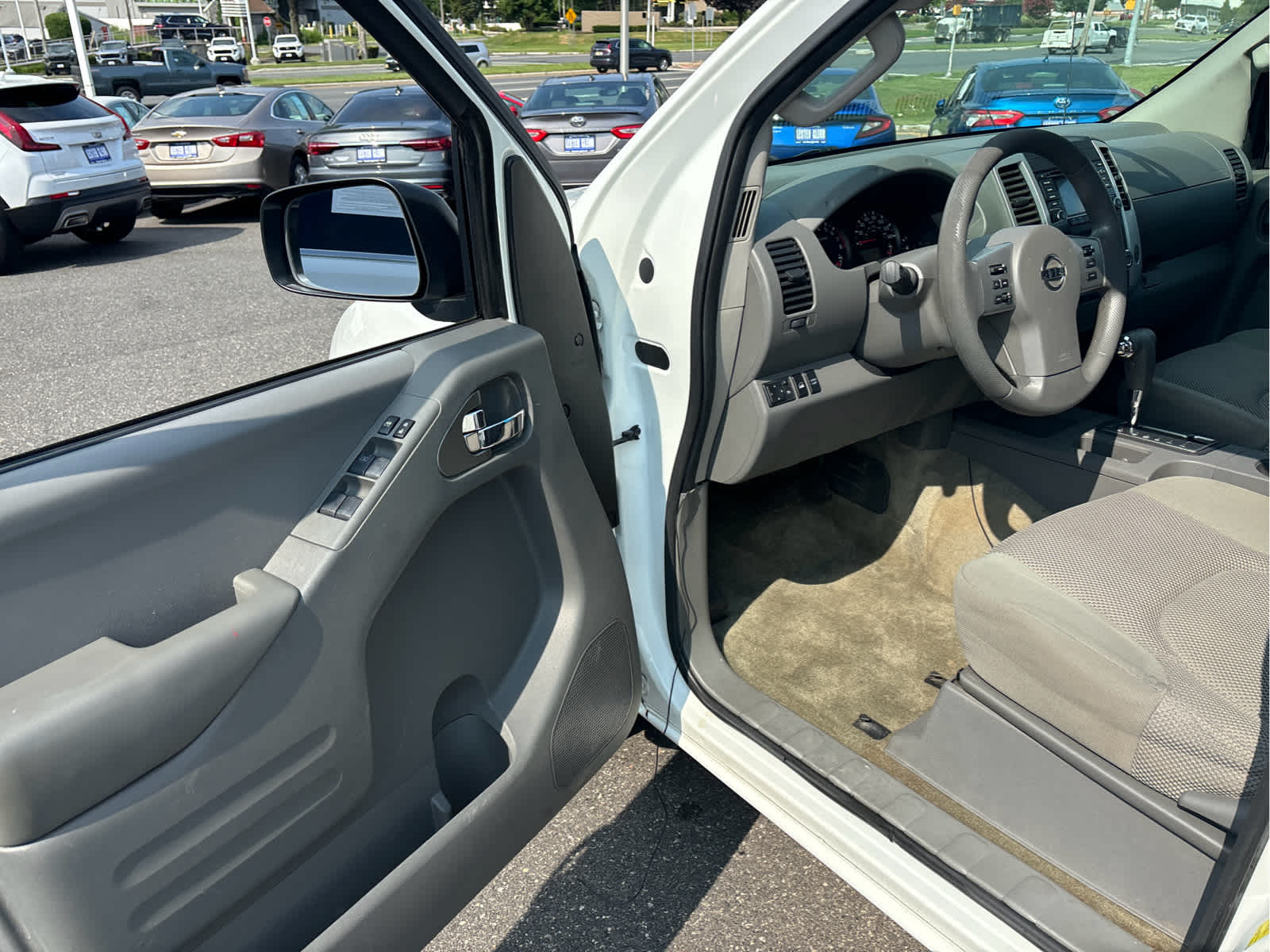 2015 Nissan Frontier S