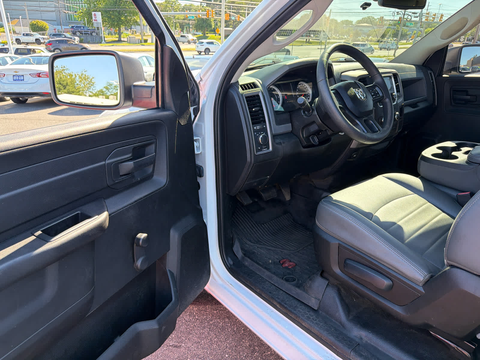 2019 RAM 1500 Classic Tradesman Regular Cab 4x2 8' Box