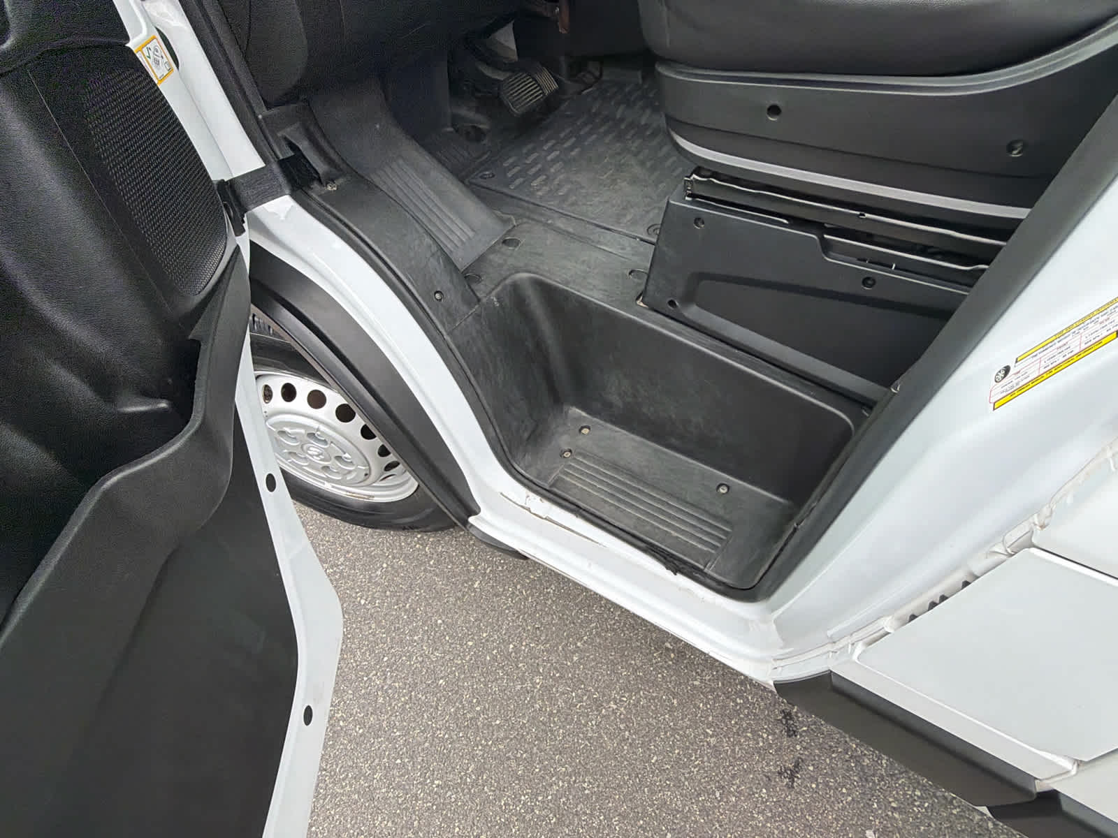 2024 RAM ProMaster Cargo Van Tradesman