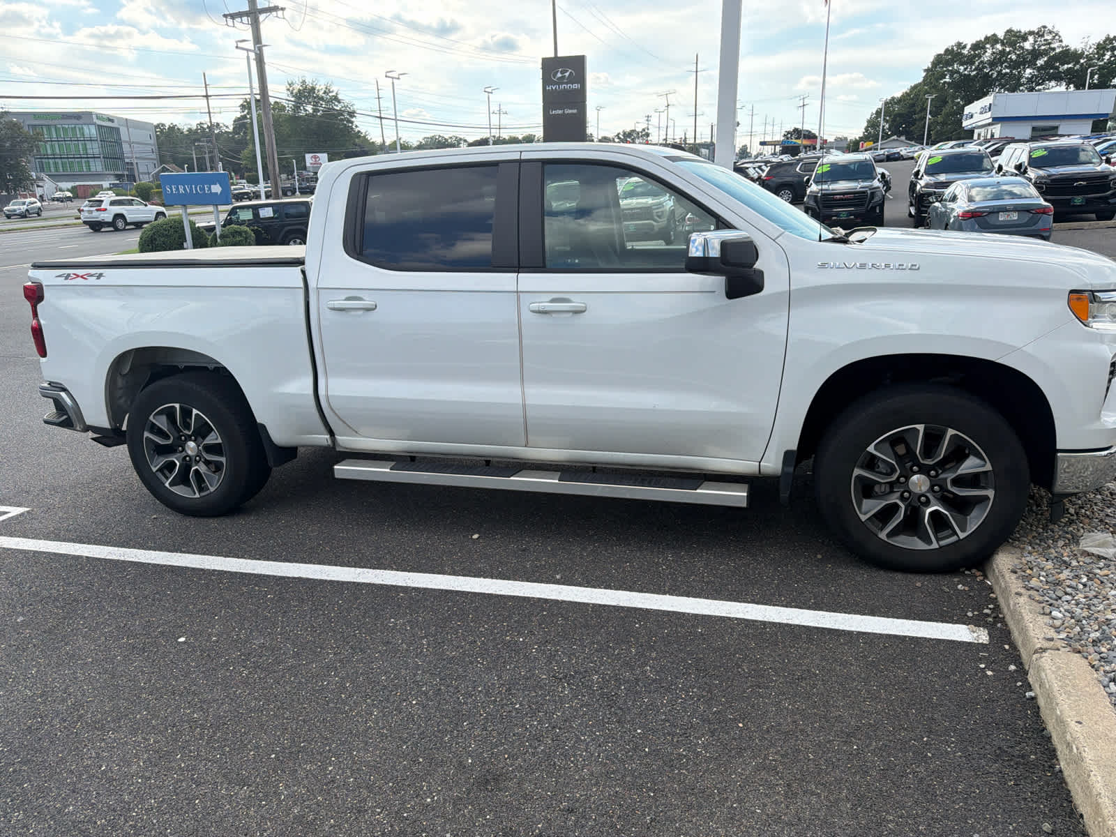 2024 Chevrolet Silverado 1500 LT (2FL)