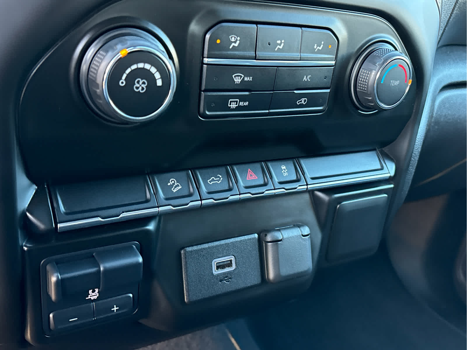 2020 Chevrolet Silverado 1500 Custom Trail Boss