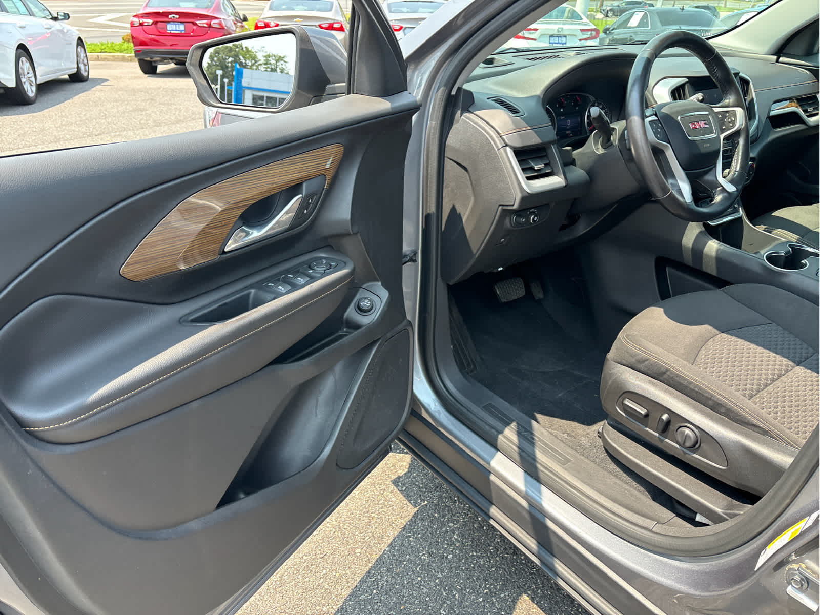2020 GMC Terrain SLE