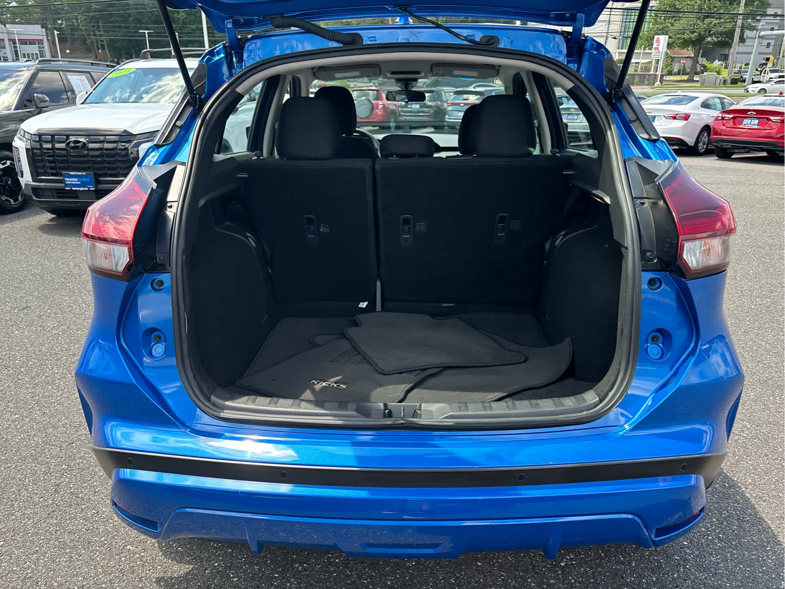 2023 Nissan Kicks S Xtronic CVT