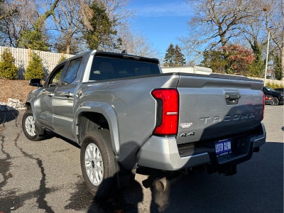 2024 Toyota Tacoma 4WD SR5
