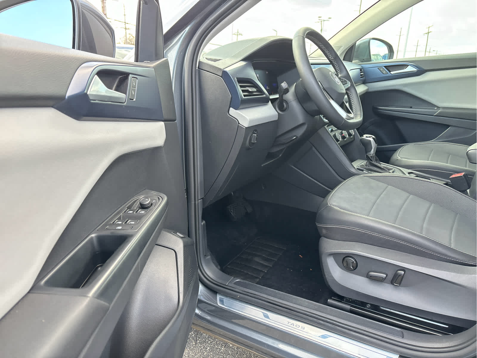 2022 Volkswagen Taos SE