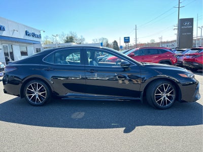2023 Toyota Camry SE AWD
