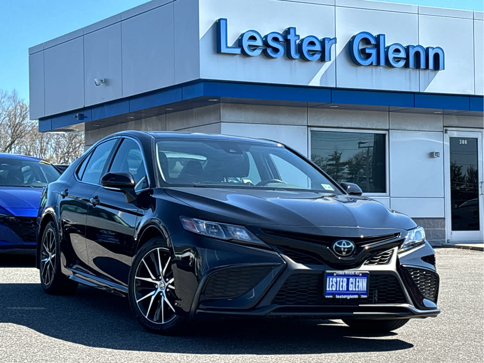 2023 Toyota Camry SE AWD