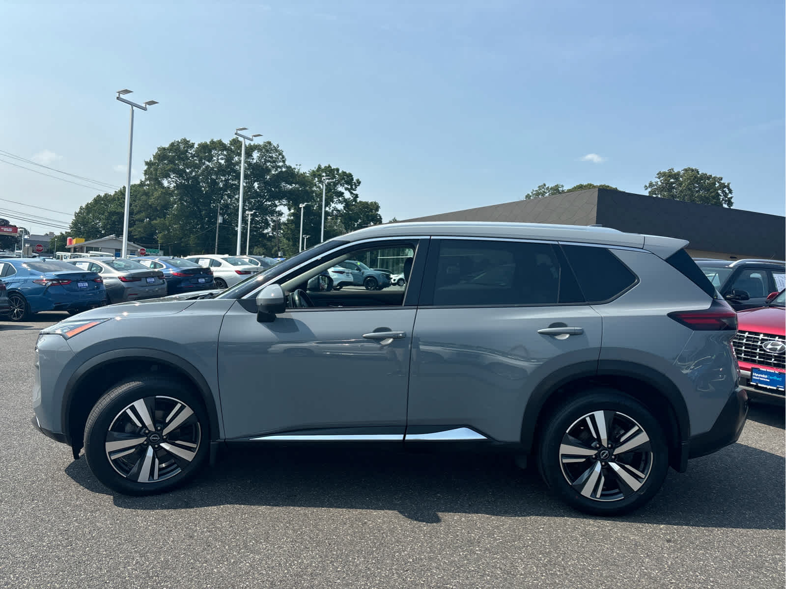 2023 Nissan Rogue SL Intelligent AWD