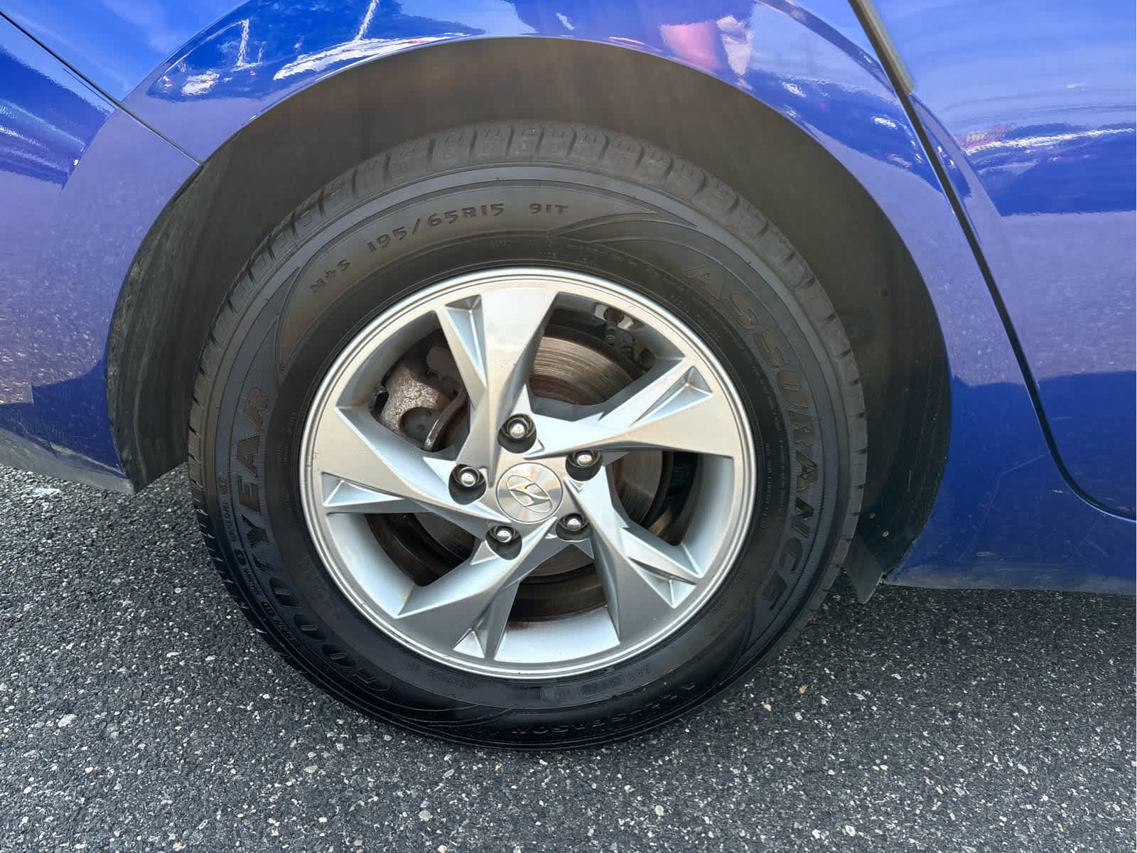2022 Hyundai ELANTRA SE