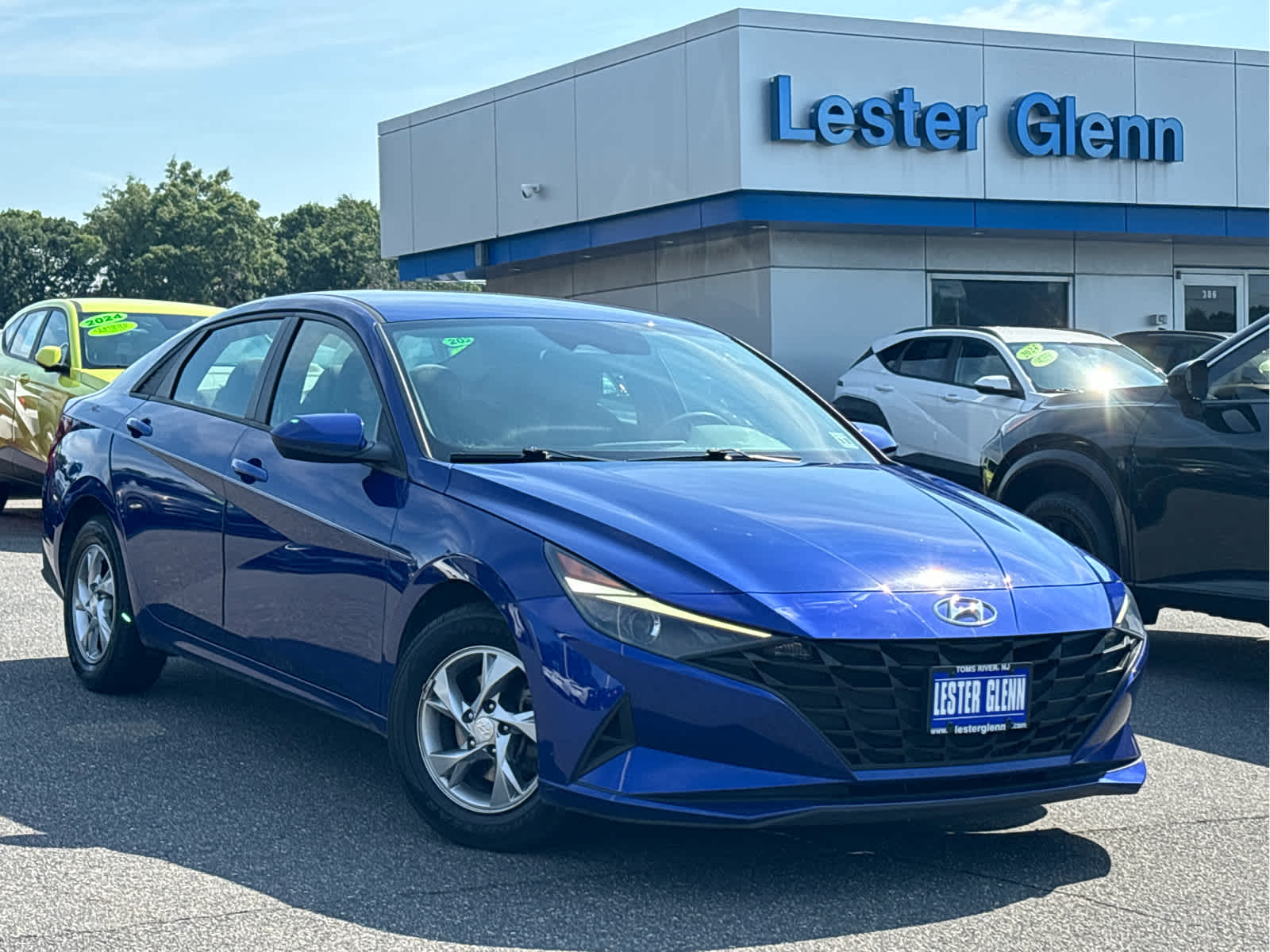 2022 Hyundai ELANTRA SE