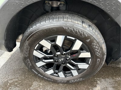 2025 Hyundai SANTA CRUZ SEL Activity