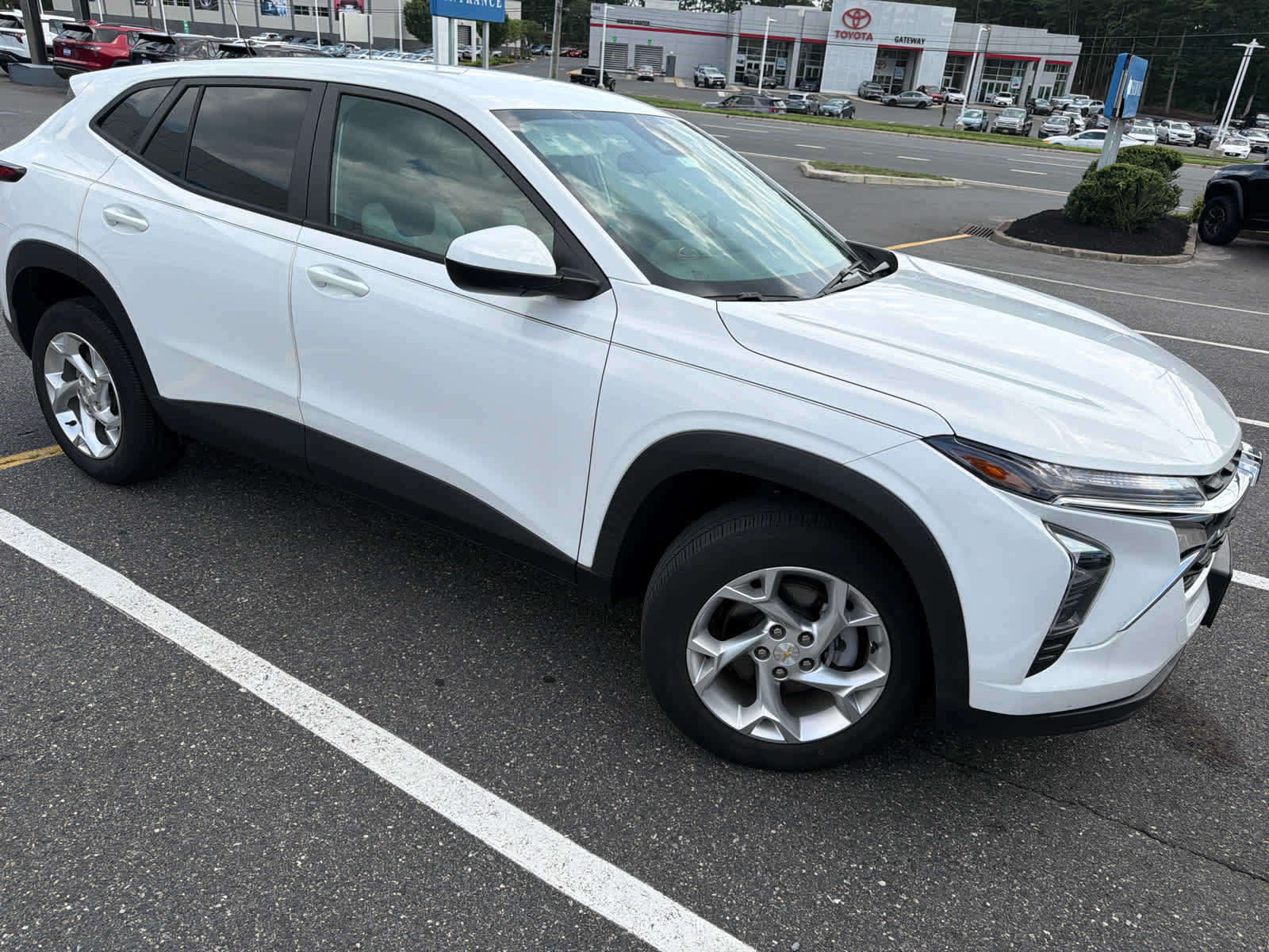 2024 Chevrolet Trax LS