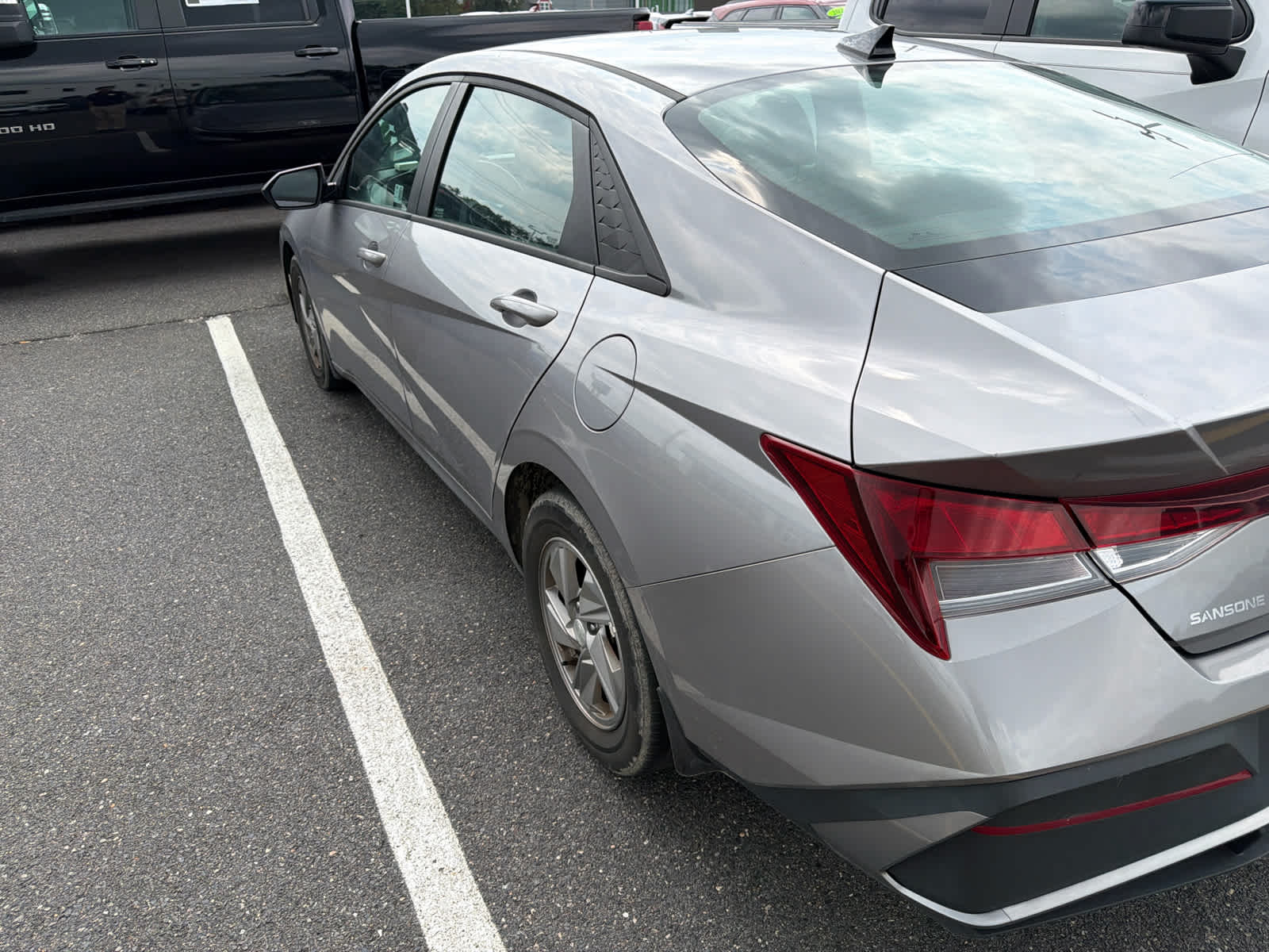 2025 Hyundai ELANTRA SE