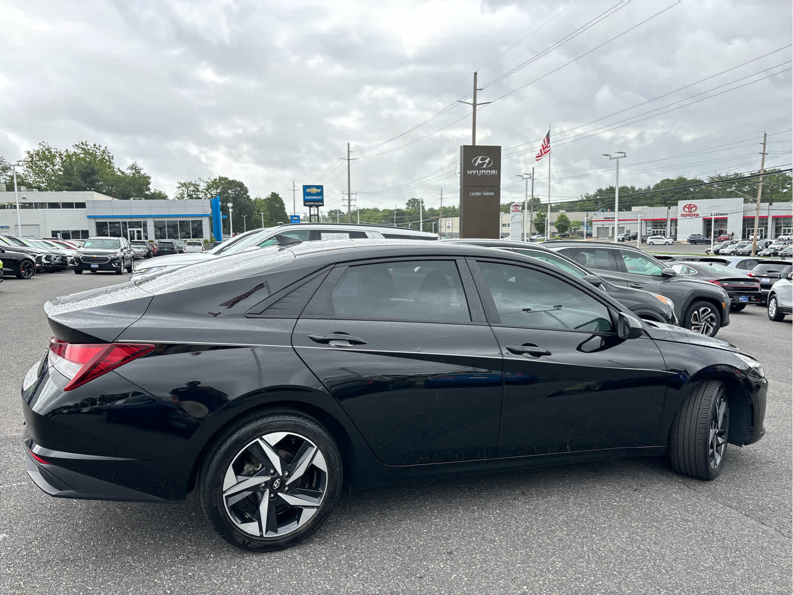2023 Hyundai ELANTRA SEL