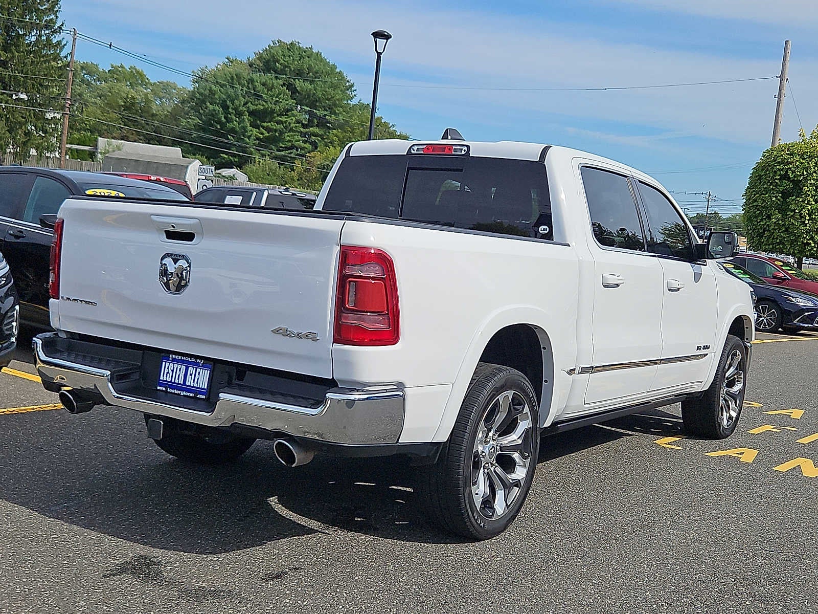 2023 RAM 1500 Limited Crew Cab 4x4 5'7" Box