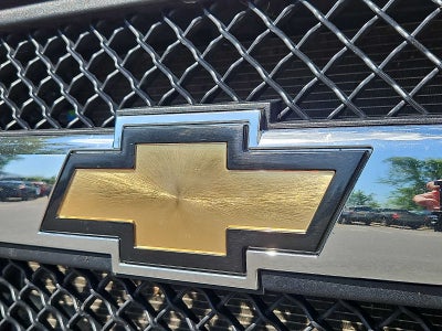 2025 Chevrolet Express Passenger 1LT
