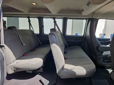 2025 Chevrolet Express Passenger 1LT